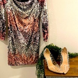 Sequin bodycon mini Dress. 😍
